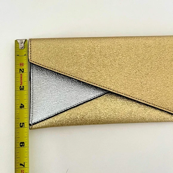 Gold and silver clutch - Picture 5 of 7